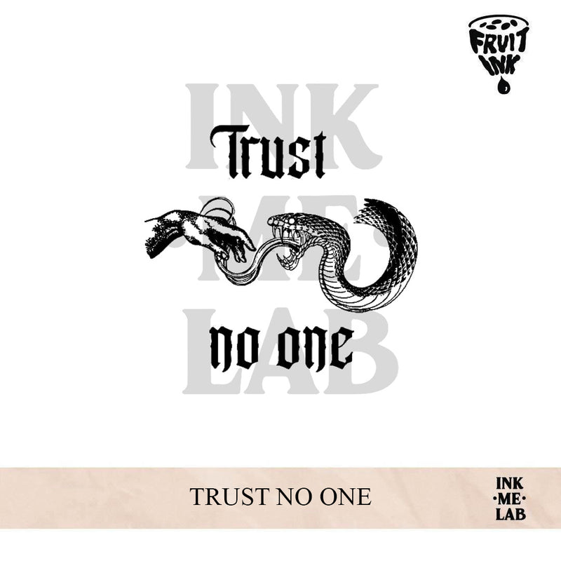 TRUST NO ONE | 8 x 8 cm